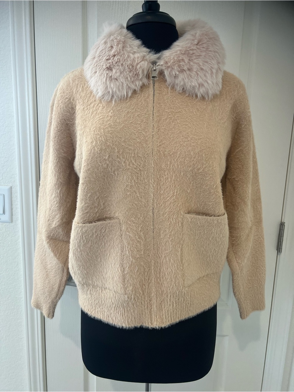 Cream Faux-Fur Collar Cozy Zip Up Cardigan